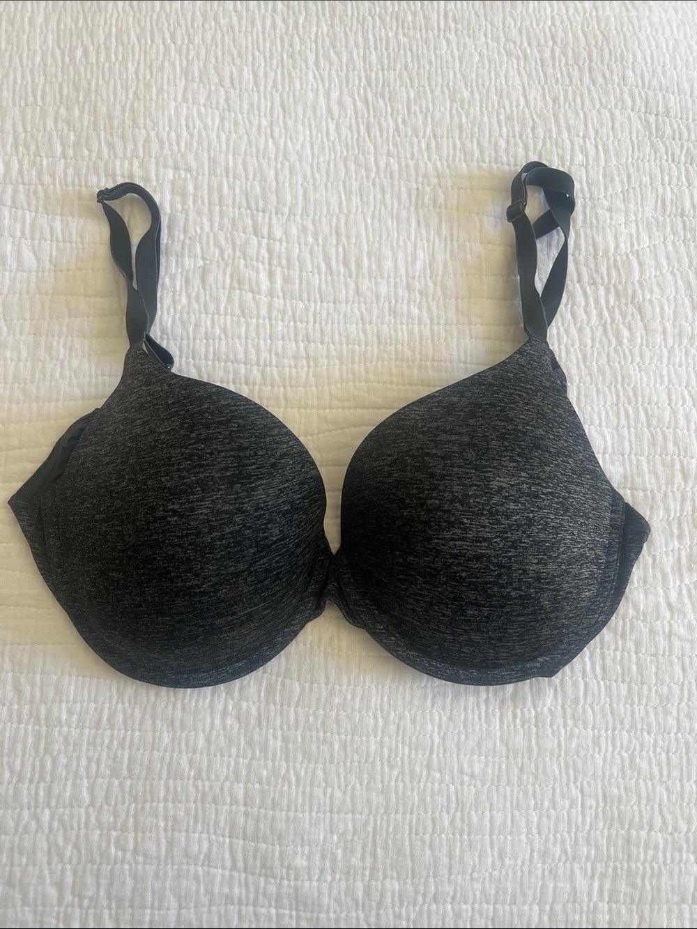 Everyday Seamless Victoria’s Secret T-Shirt Bra in Charcoal Gray